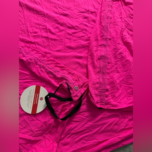 Lululemon Diversity Scarf Raspberry Glo Light Weight - Picture 3 of 3